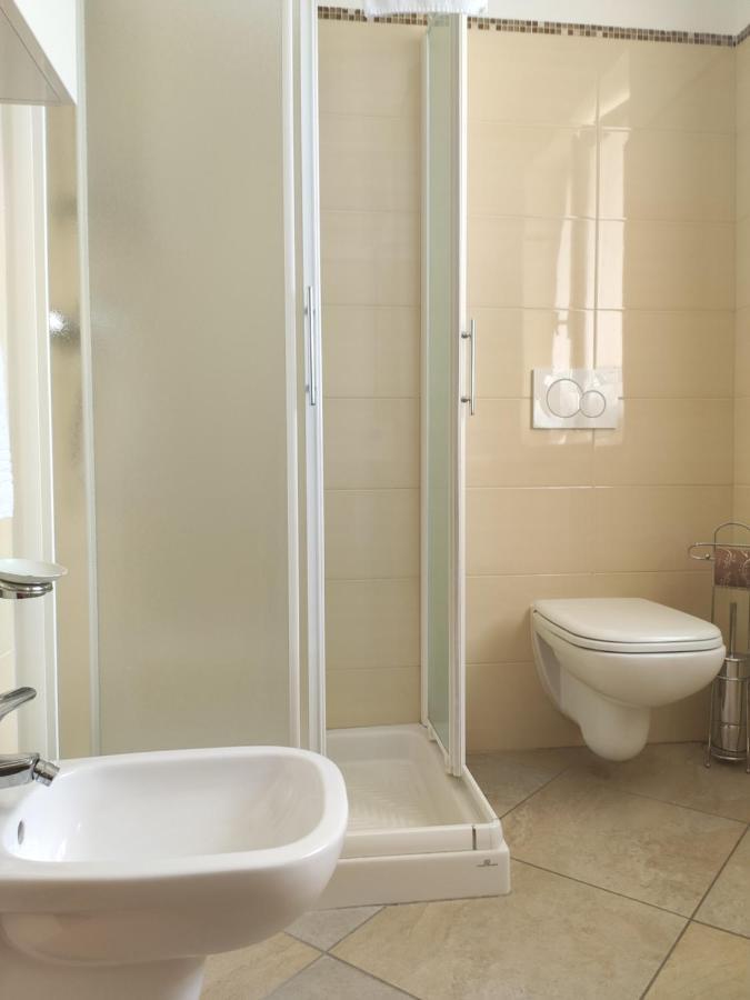 Sara Holiday Rentals Bardolino Exterior photo